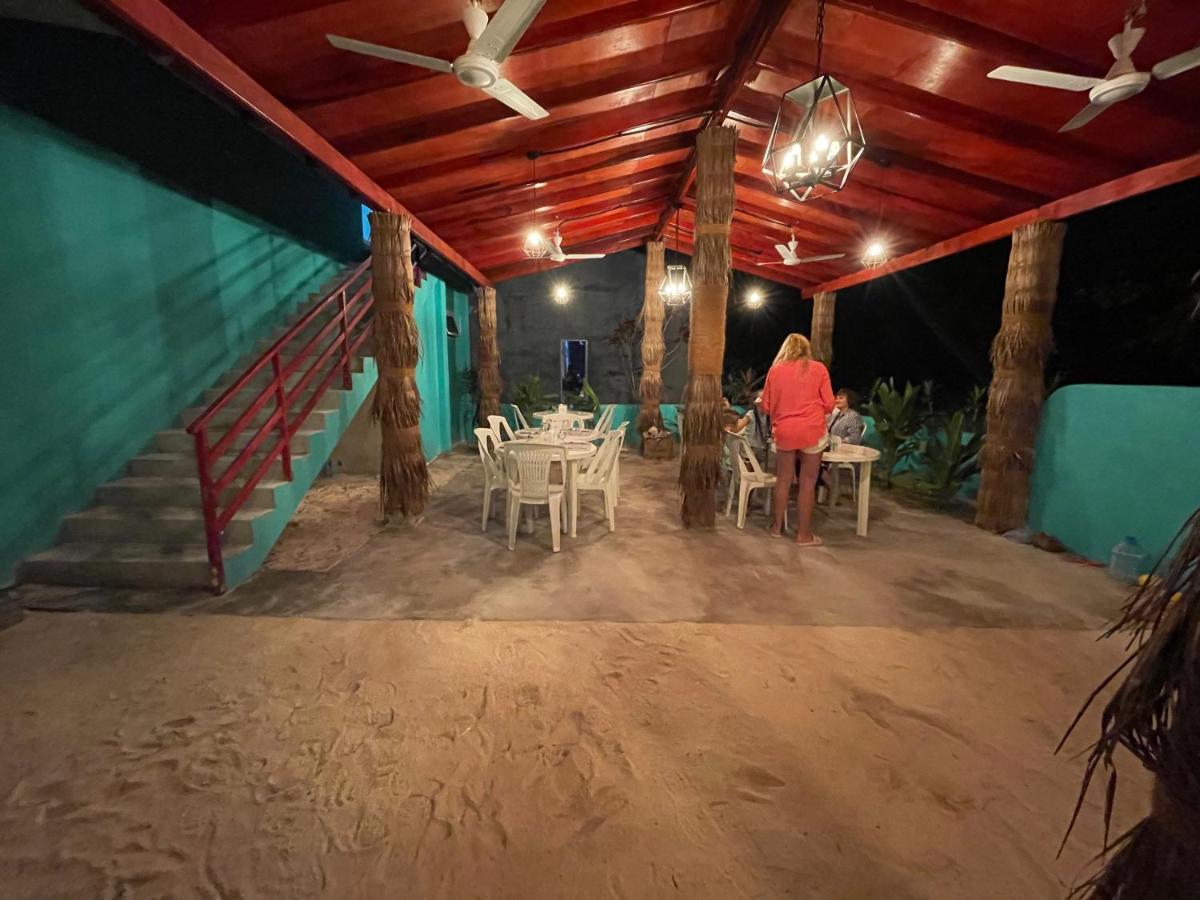 Mathiveri Beach View Exterior foto